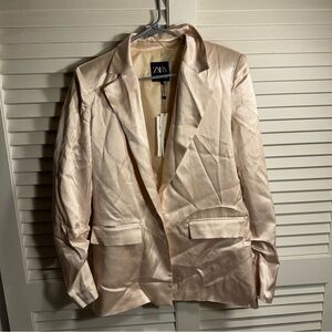 *BRAND NEW* Zara Satin Beige Blazer